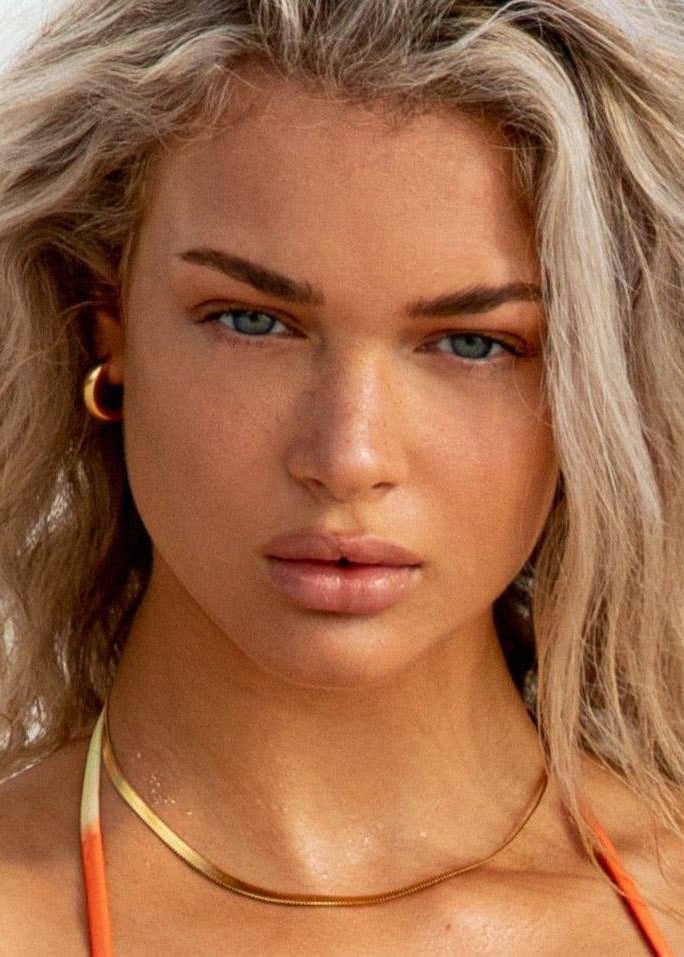 Chloe Mini Hoop