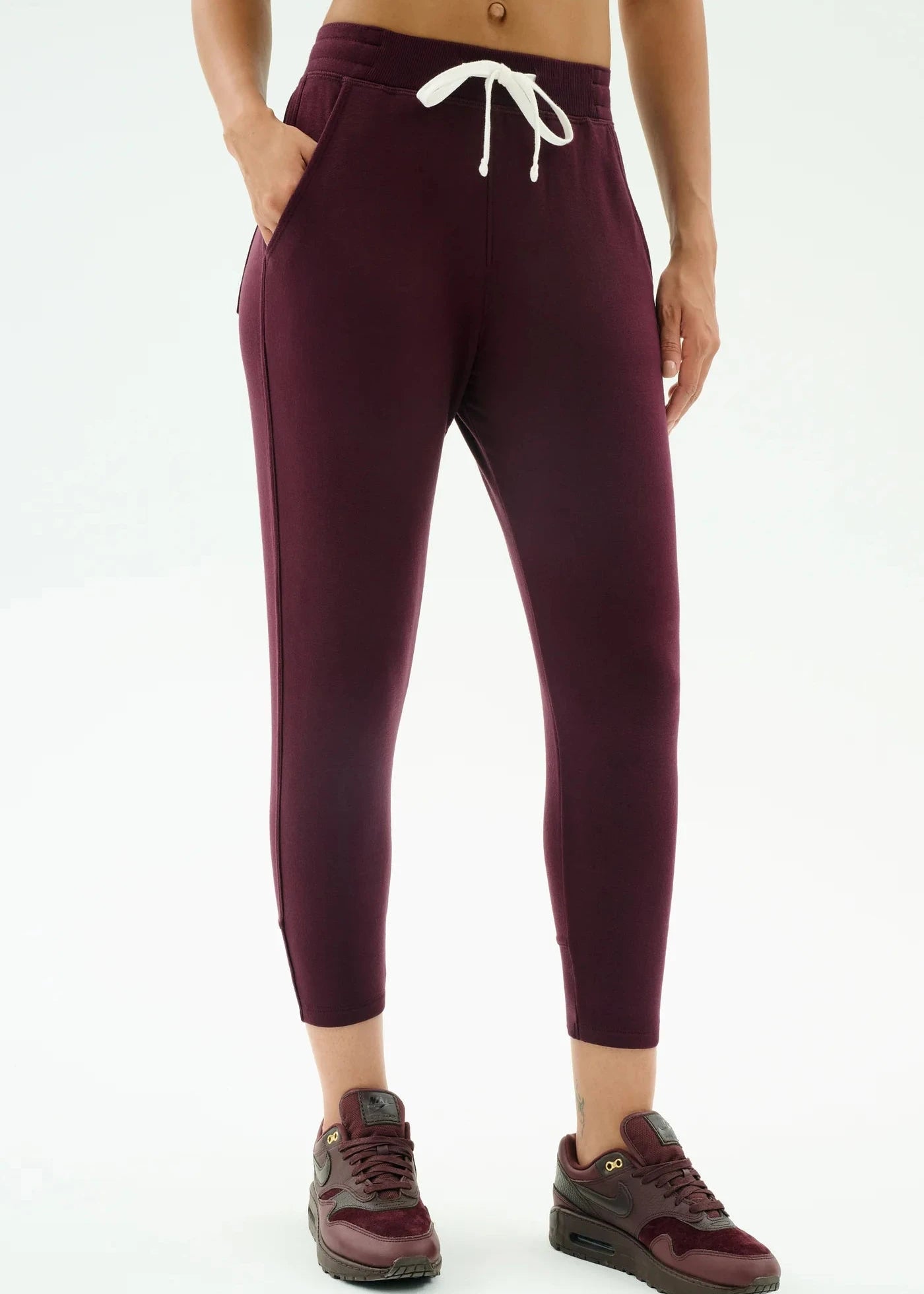 SPLITS59- REENA FLEECE 7/8 SWEATPANTS DARK CHERRY