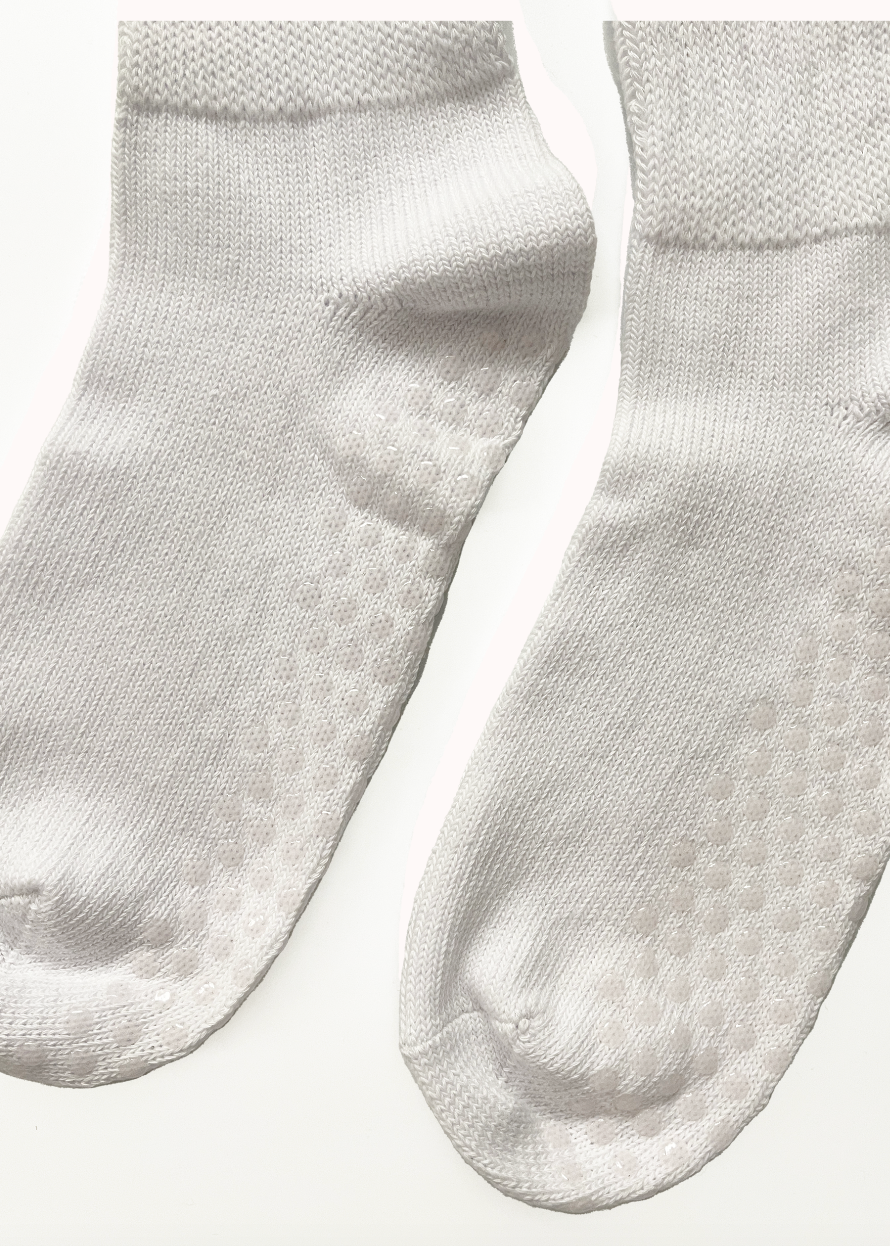 Slouchy grip socks - White
