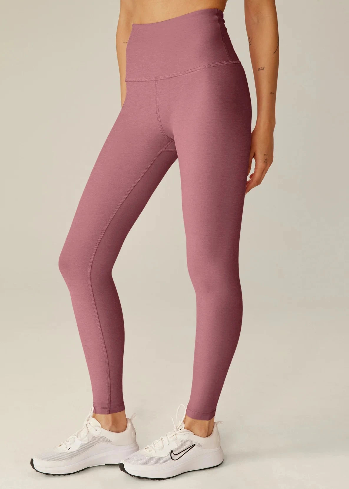BEYOND YOGA- CAUGHT IN THE MIDI HW LEGGING