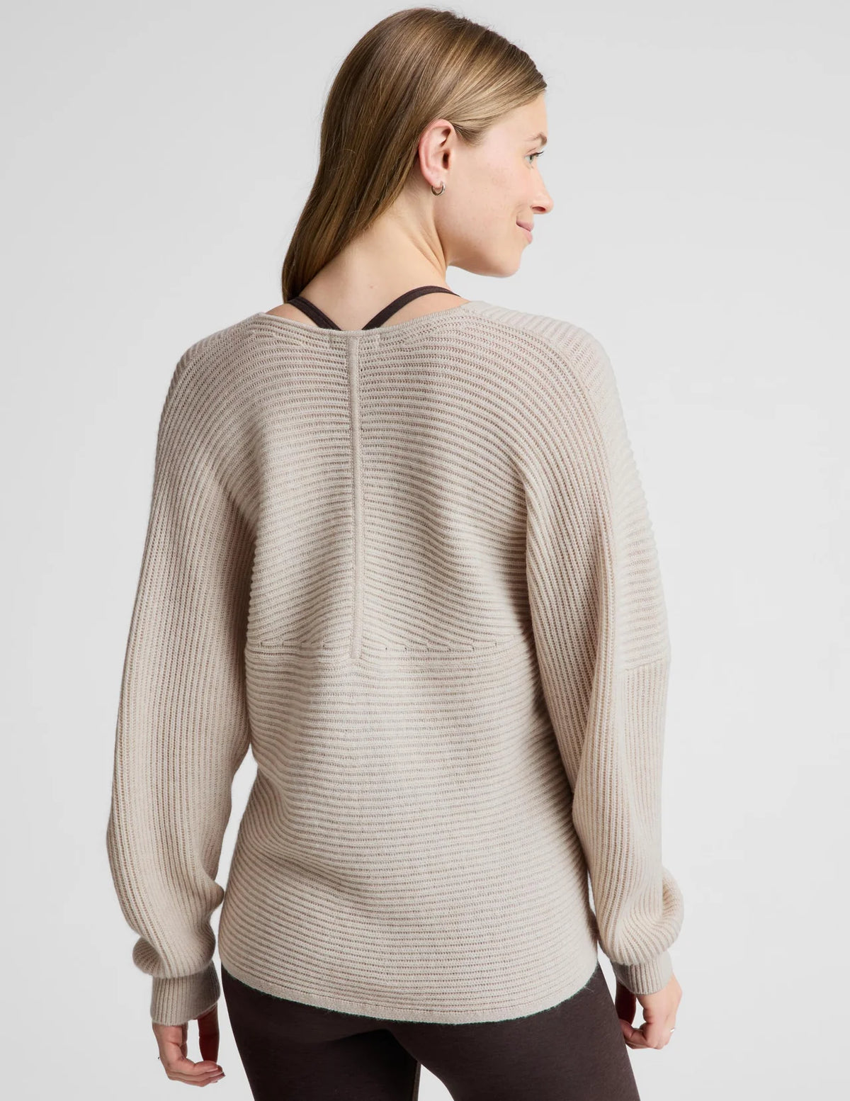 BEYOND YOGA- THAT’S A WRAP PULLOVER OATMEAL HEATHER