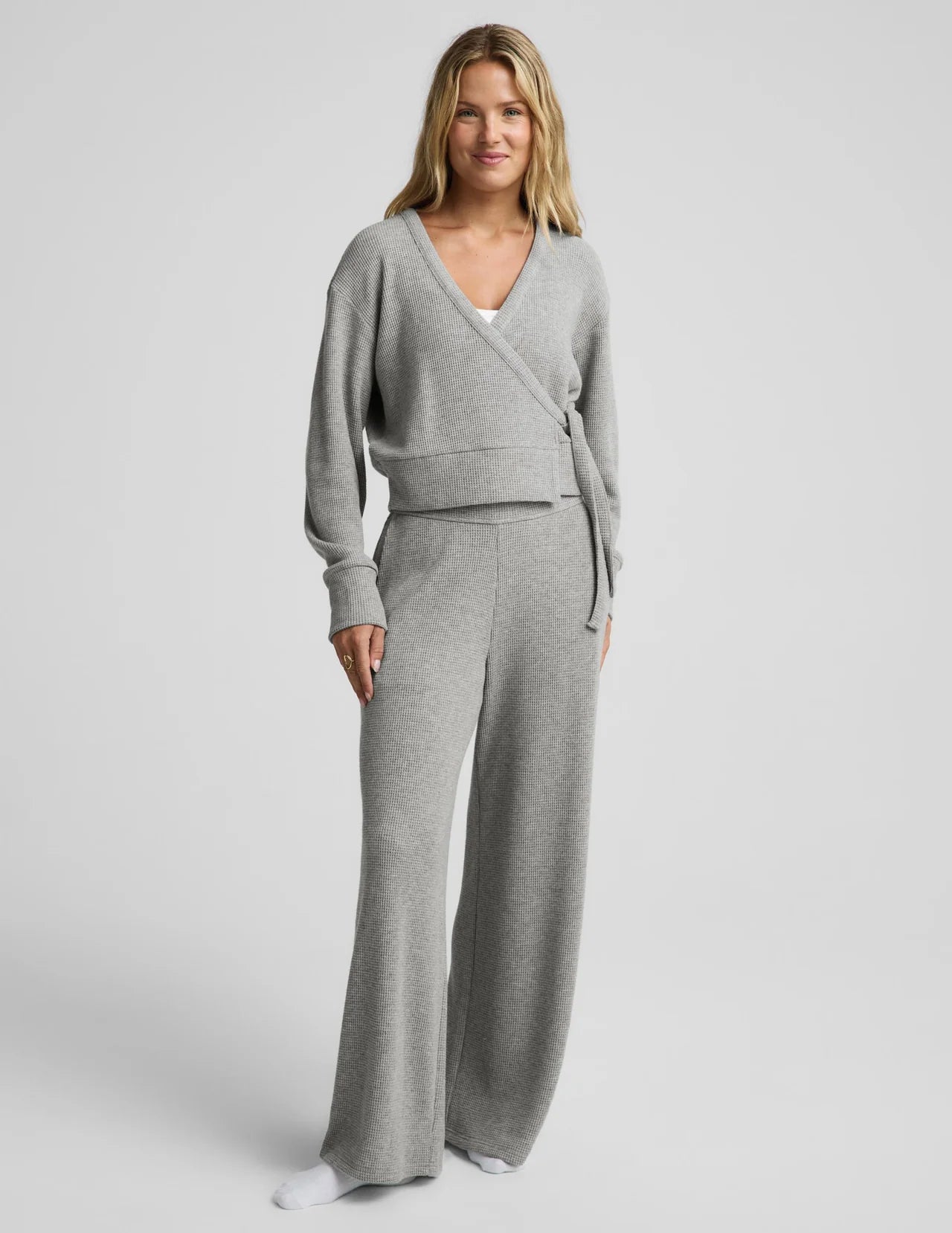 BEYOND YOGA- REST DAY WAFFLE WRAP PULLOVER