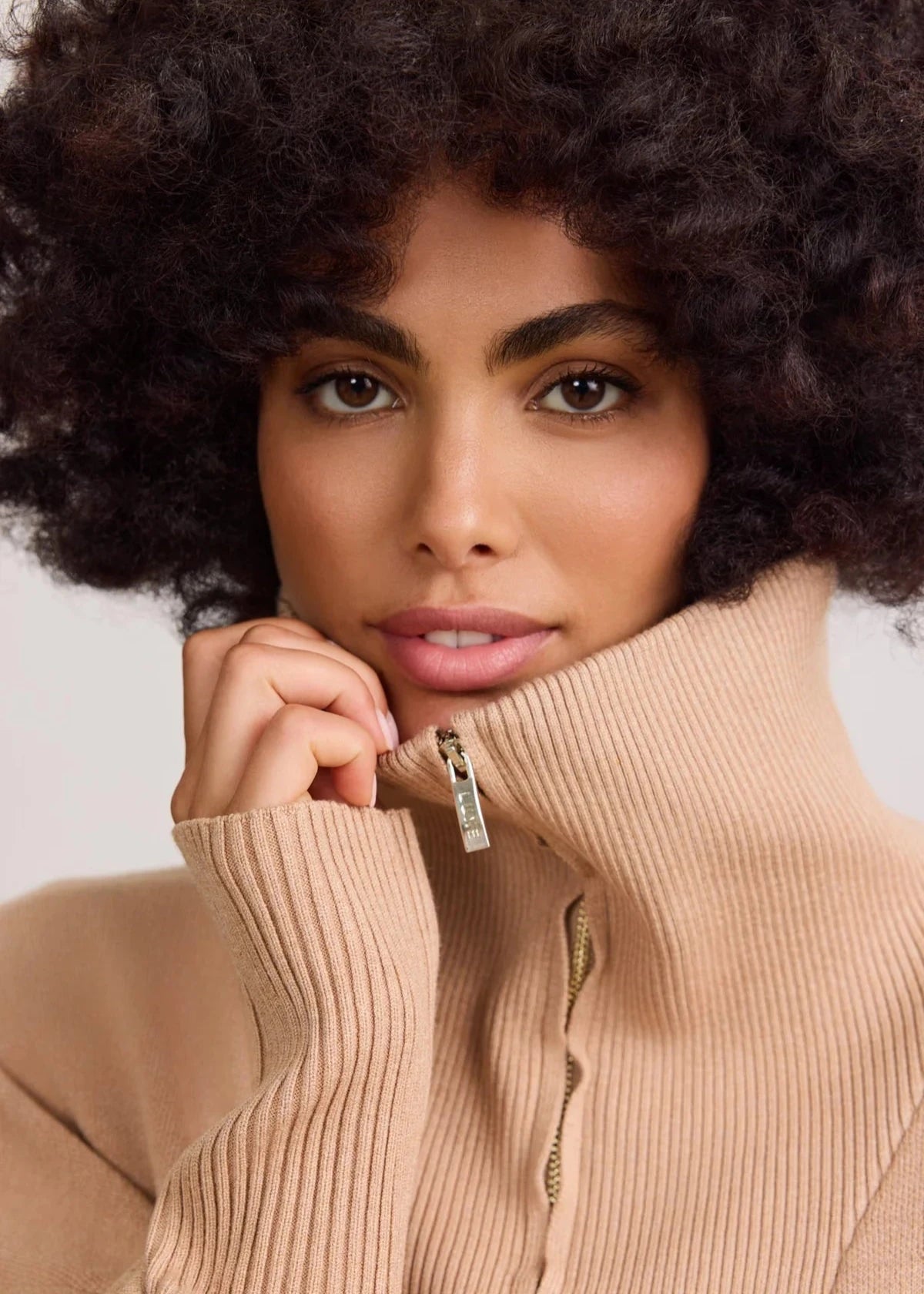 LUNE- OLLY HALF ZIP KNIT SWEATER- CAMEL