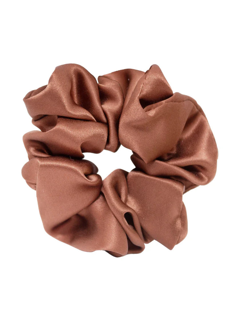 EMI JAY- SWEET DREAMS SCRUNCHIE- CINNAMON