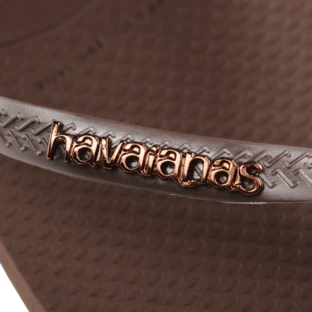 HAVAIANAS- SLIM LOGO METALLIC SANDAL DARK BROWN
