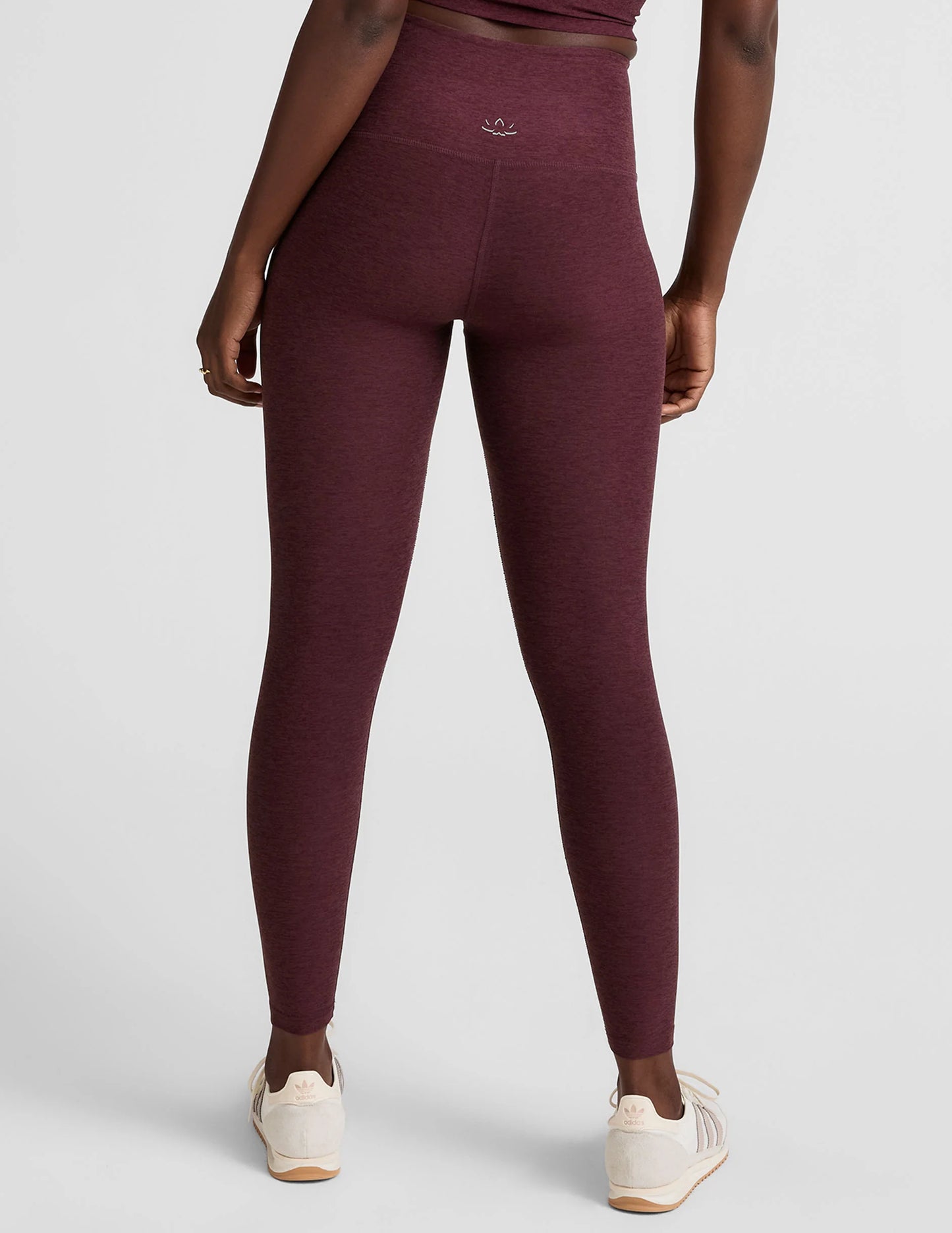 BEYOND YOGA- CAUGHT IN THE MIDI HW LEGGING