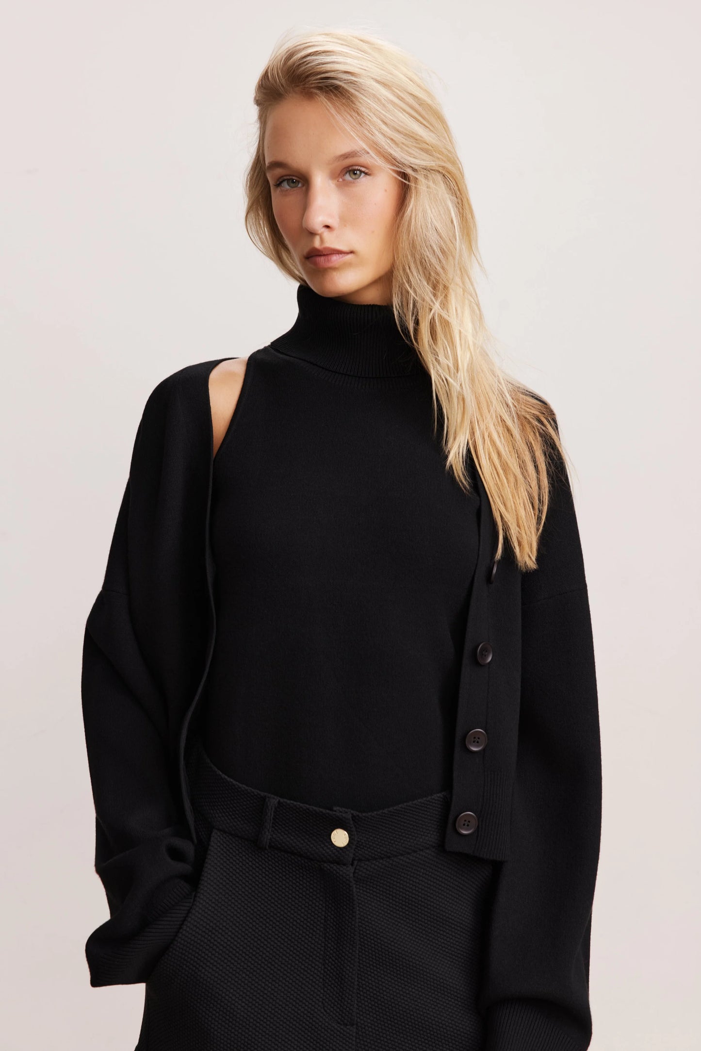 LUNE ACTIVE- OLLY CARDIGAN BLACK