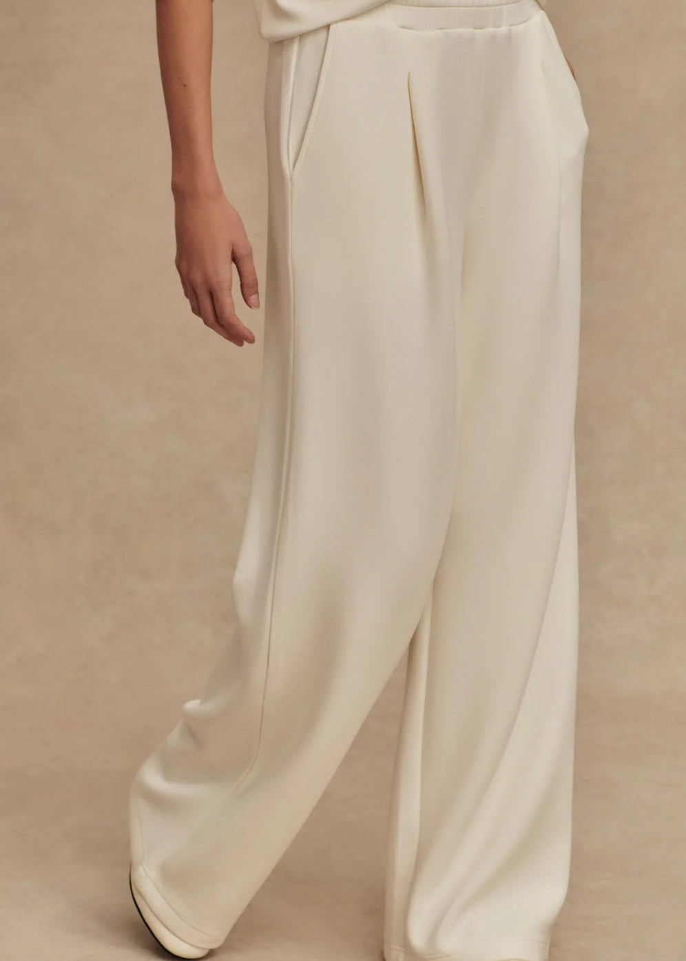 VARLEY- THE EXTRA WIDE LEG PANT 29.5” EGRET