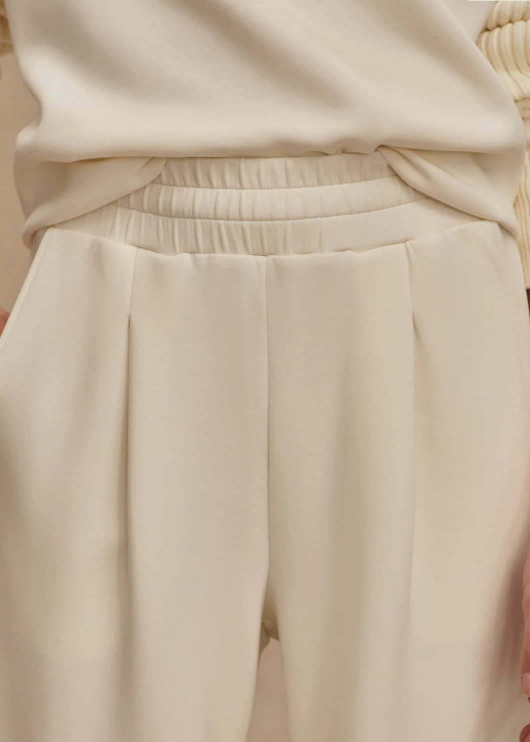 VARLEY- THE EXTRA WIDE LEG PANT 29.5” EGRET