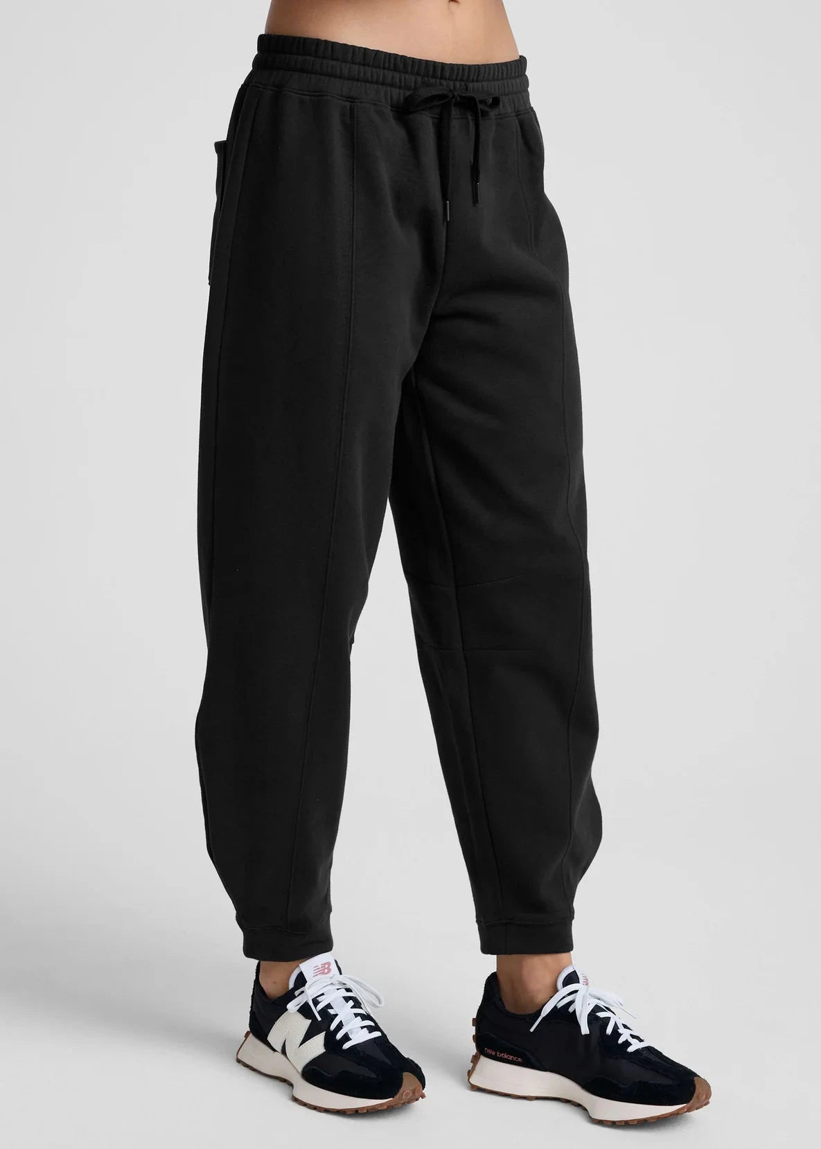 BEYOND YOGA-LUXEFLEECE BARREL SWEATPANTS