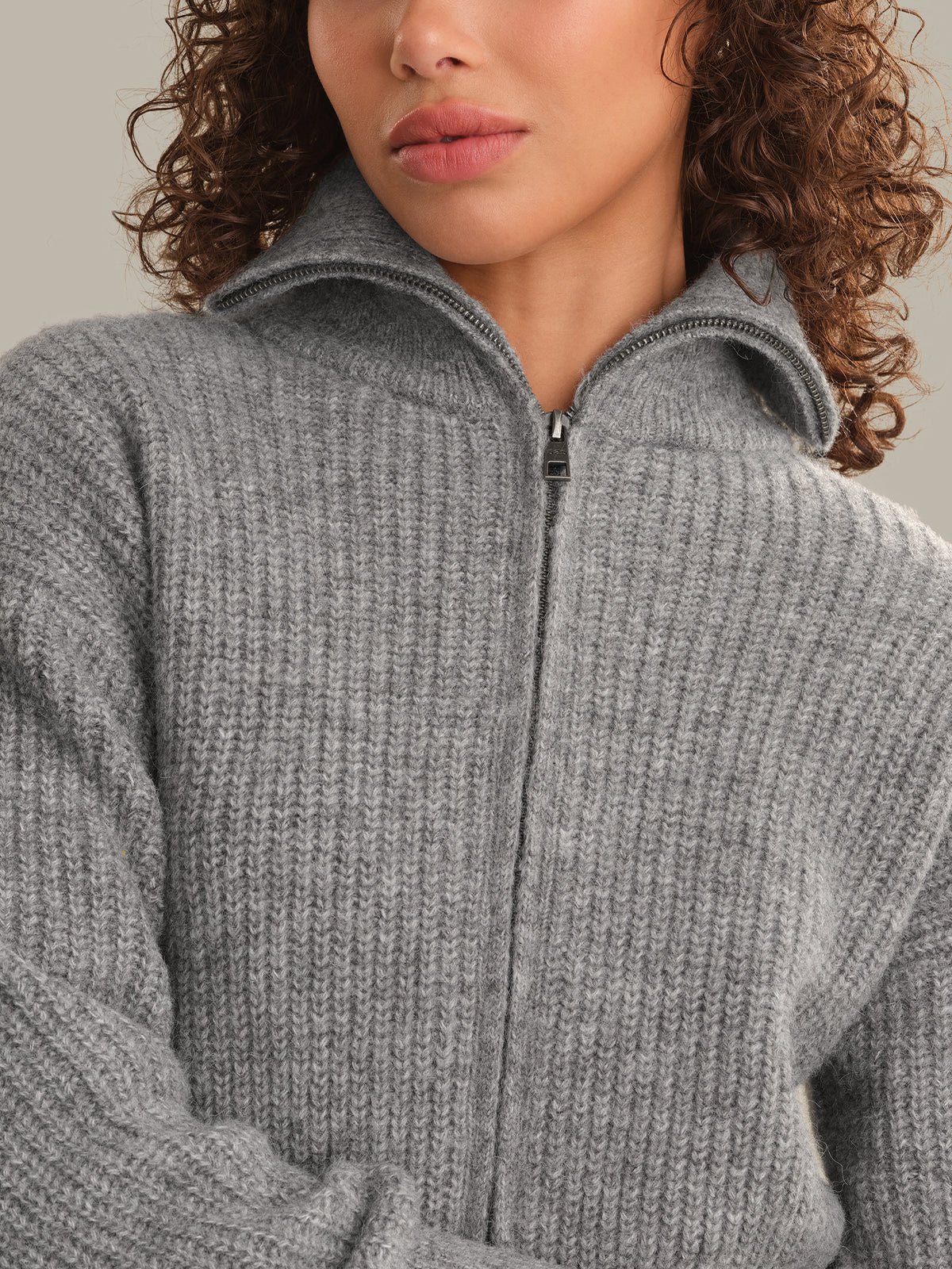 525- WESLEY CROPPED FUZZY ZIP JACKET HEATHER GRAY