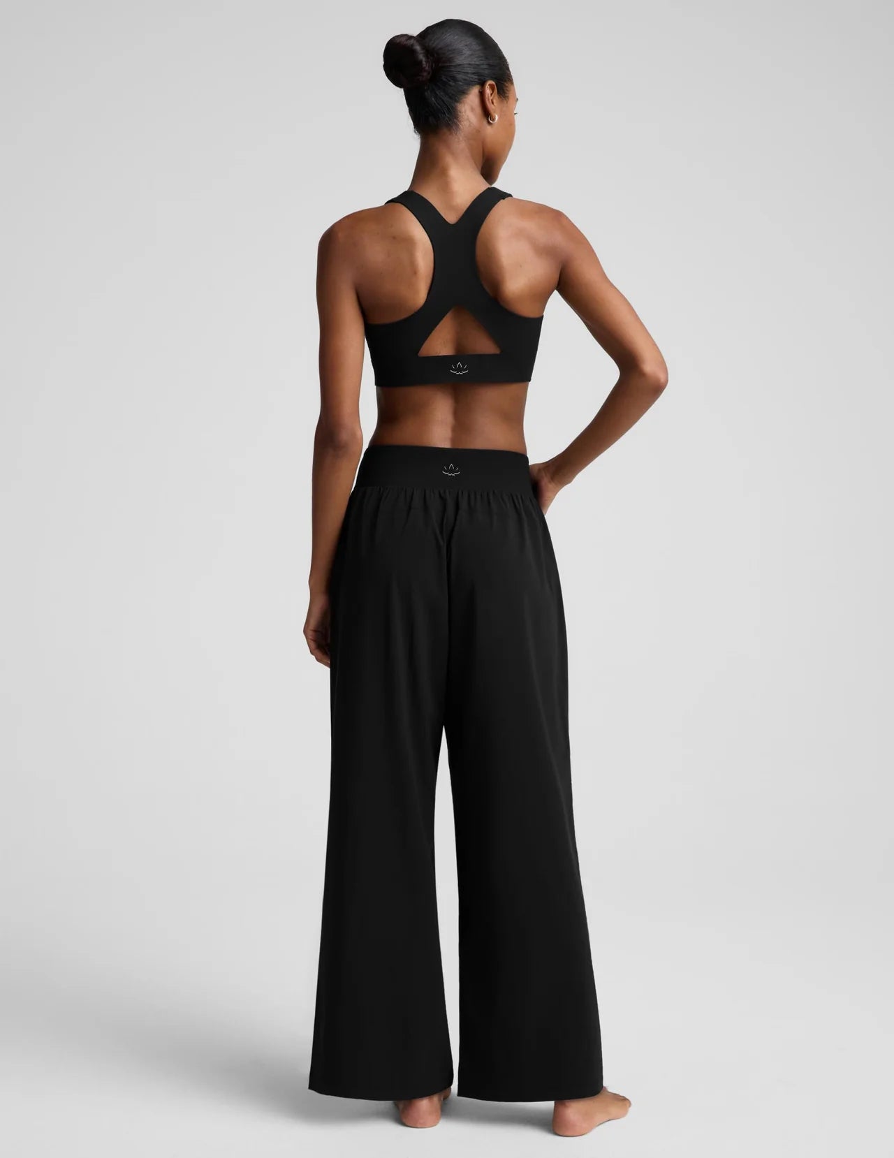 BEYOND YOGA- GLOWZONE HYBRID STRAIGHT LEG PANT