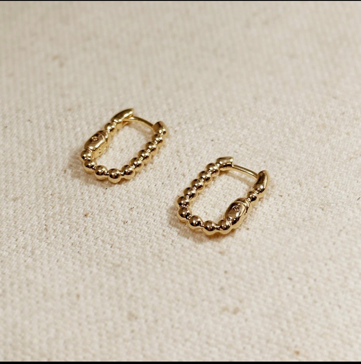 GOLDFI- BEADED RECTANGLE CLICKER EARRINGS