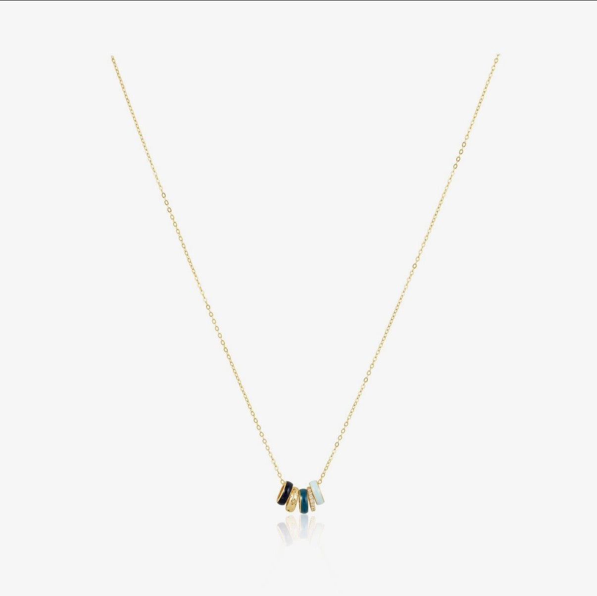 llONA BLUE NECKLACE
