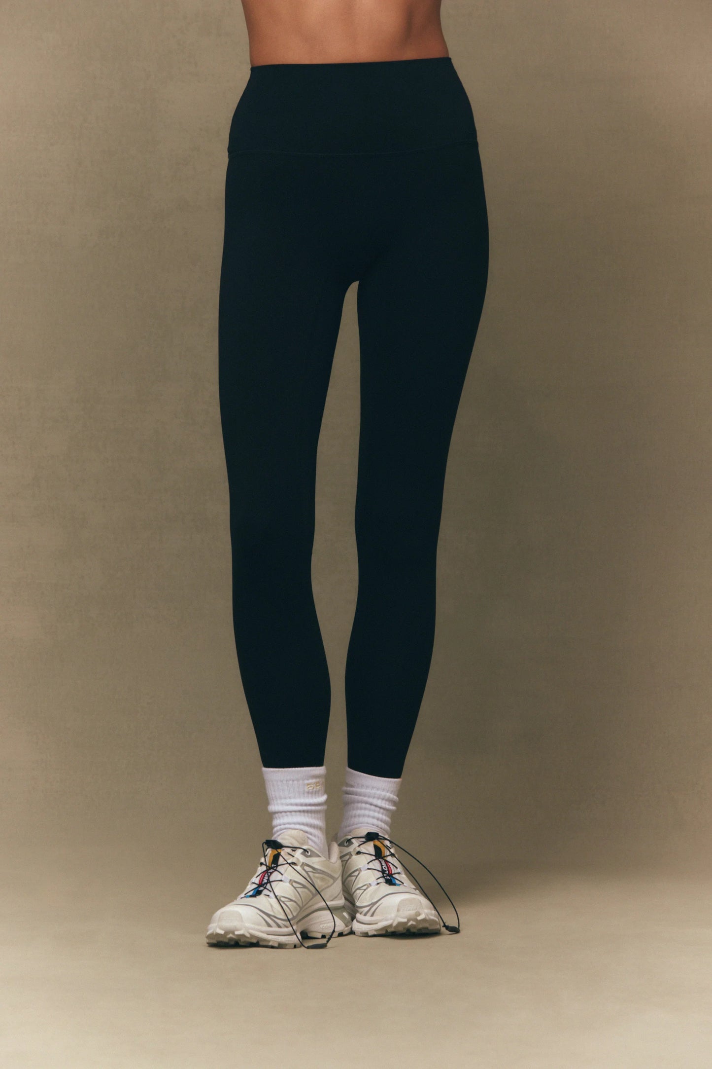 SET ACTIVE- SPORTBODY SPORTY HIGH-RISE LEGGING ONYX