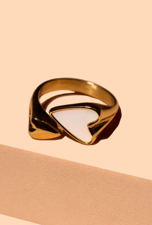 PETER & JUNE- VALENTINA RING