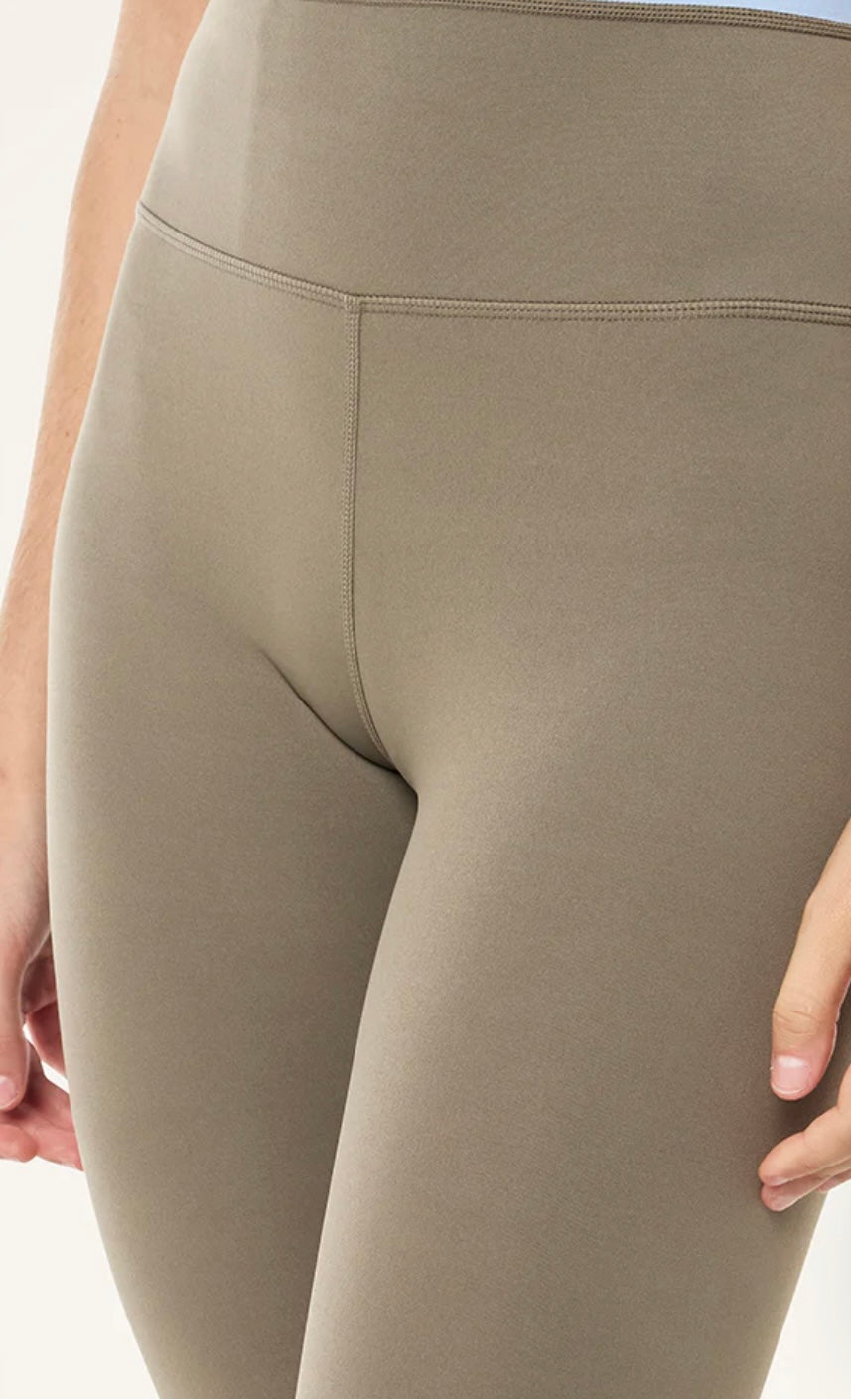 P.E NATION VITA FL LEGGING FAWN AND DUSTY BLUE