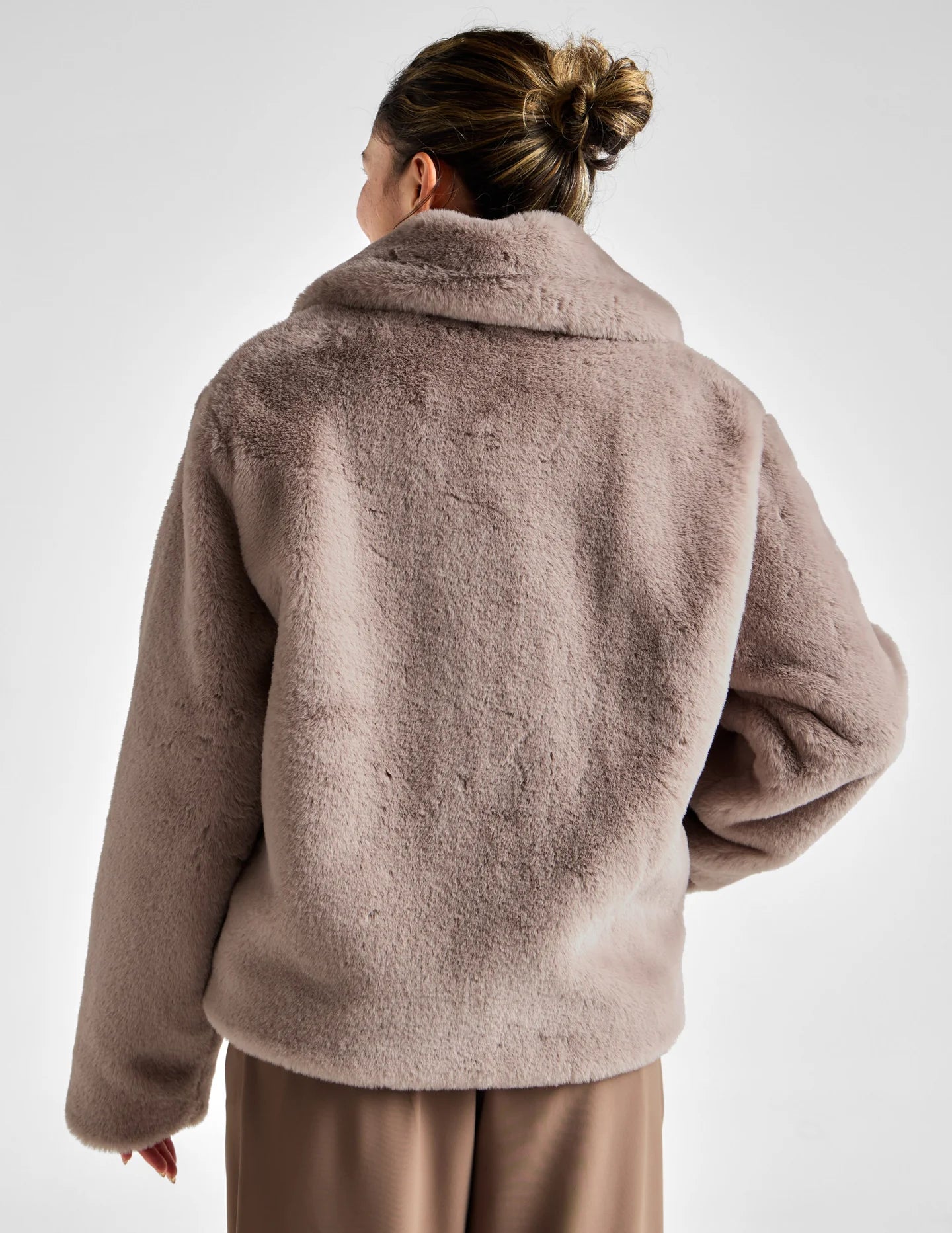 BEYOND YOGA- ON THE LIST FAUX FUR JACKET
