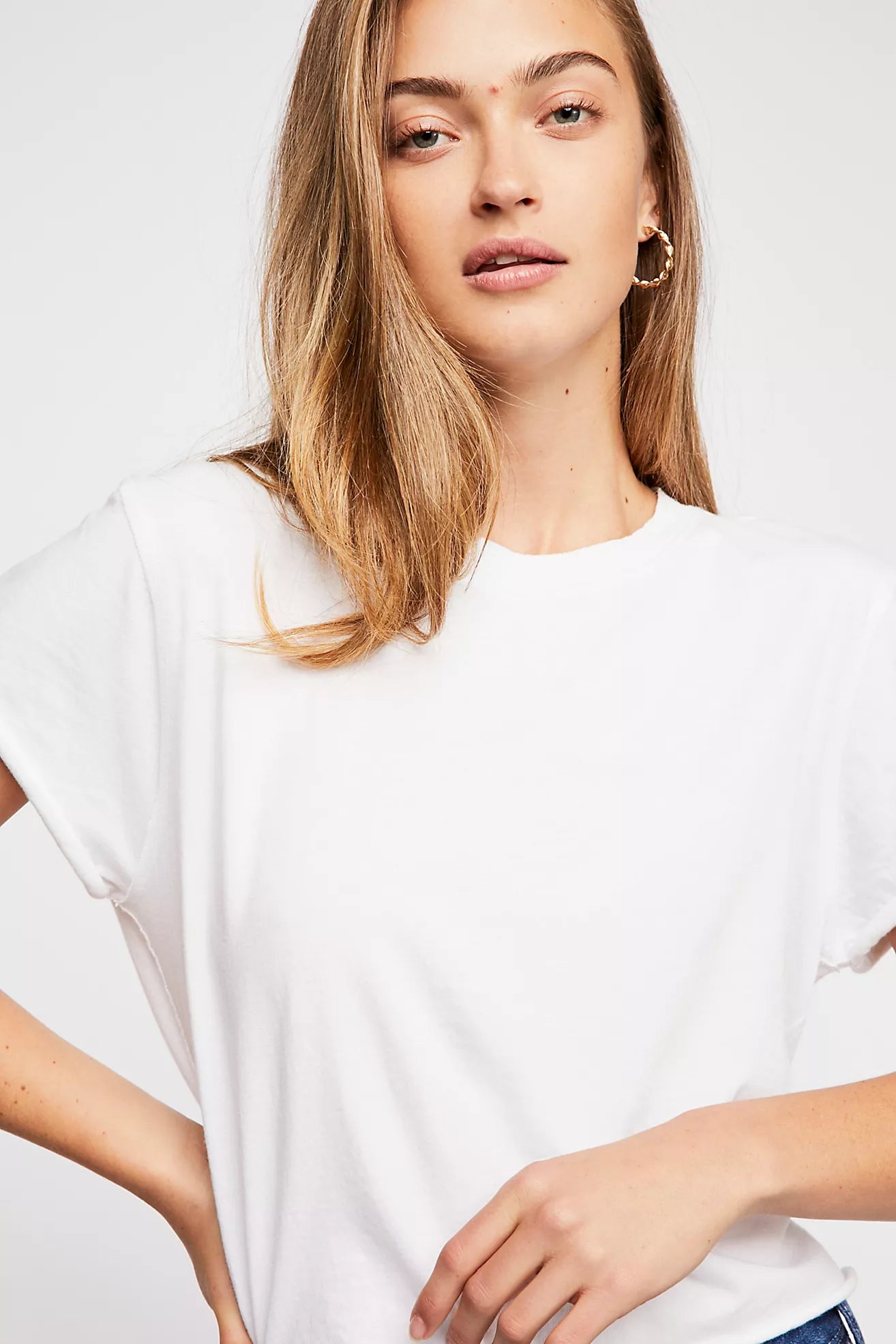 FREE PEOPLE- THE PERFECT TEE