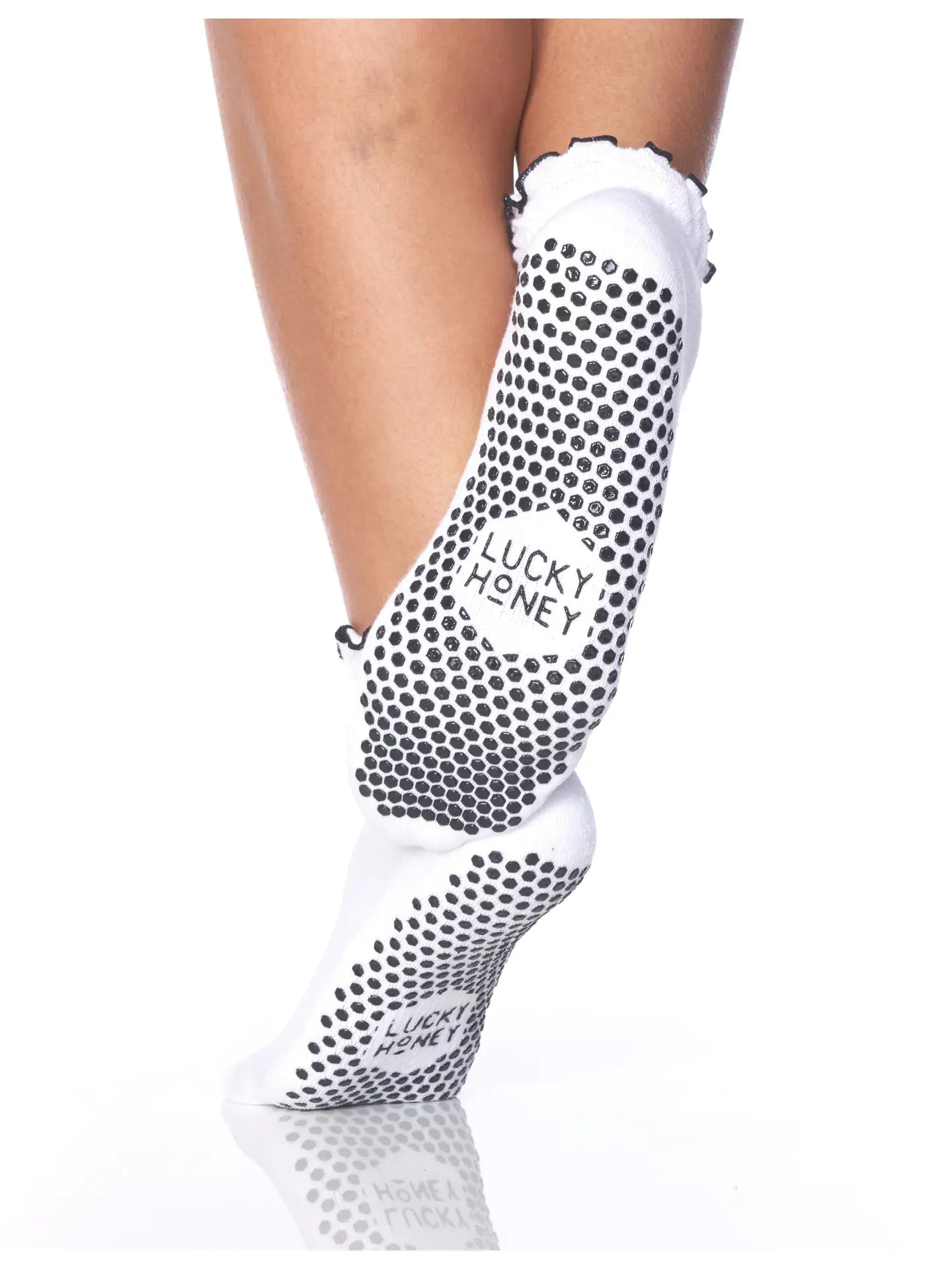 LUCKY HONEY- THE RUFFLE GRIP SOCK- WHITE