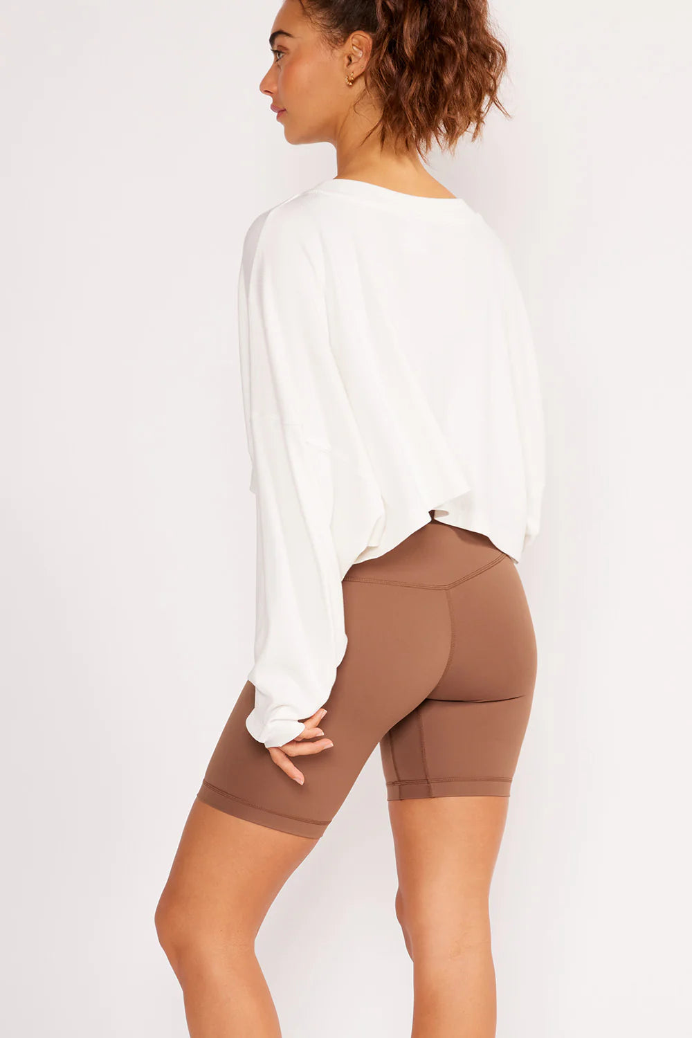 CREAM YOGA- ALEXA OVERSIZED CROP