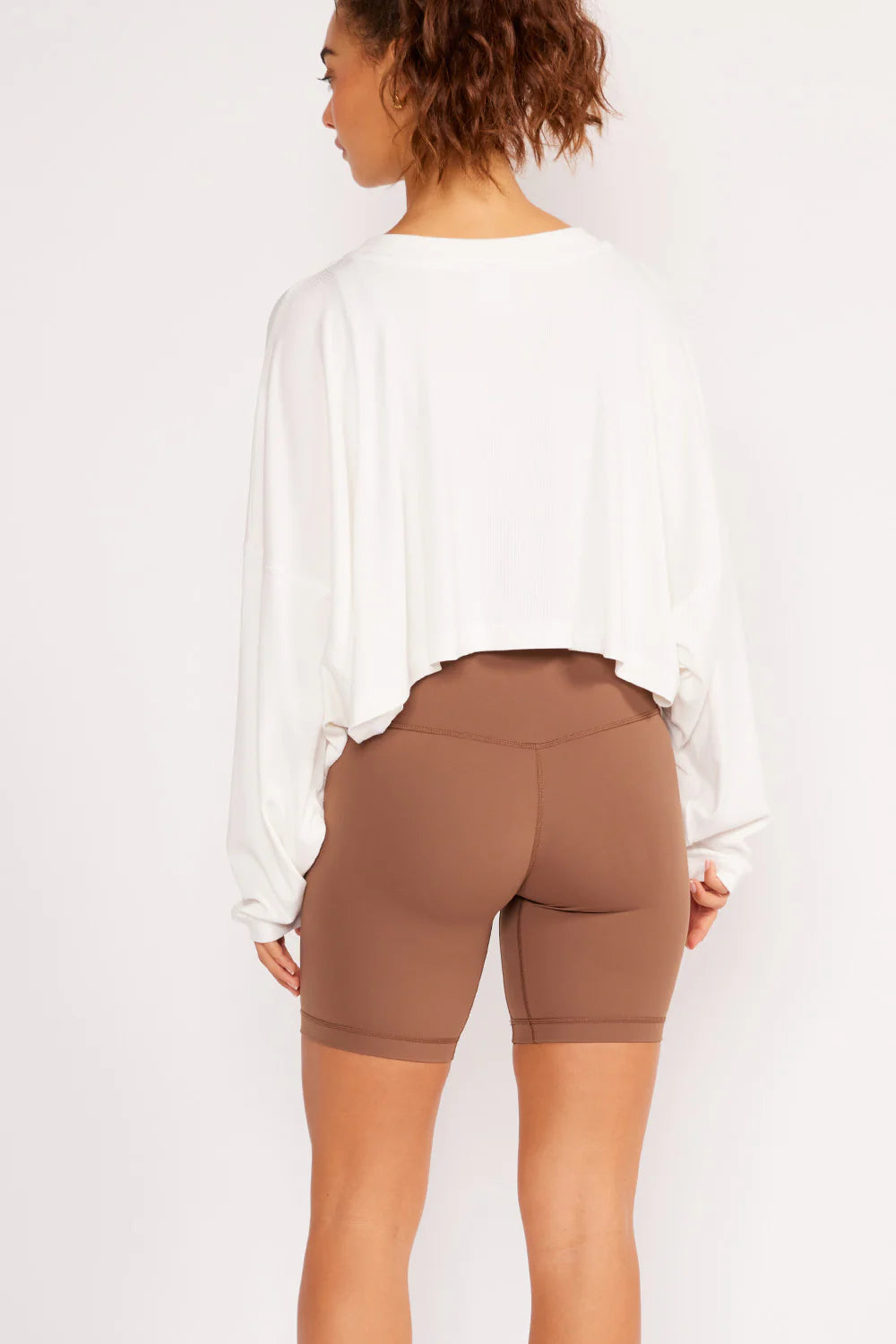 CREAM YOGA- ALEXA OVERSIZED CROP