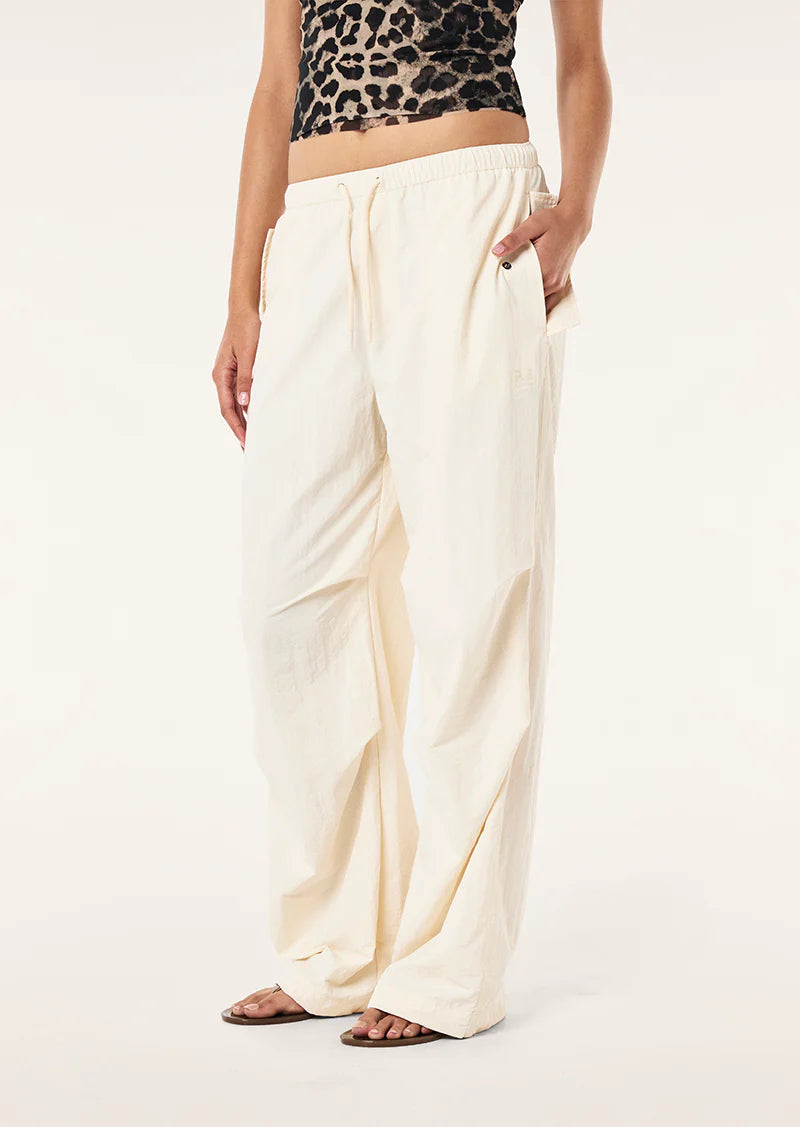 PE NATION- DISCOVERY PANT